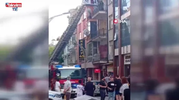 Polatlı'da binanın en üst katı alevlere teslim oldu