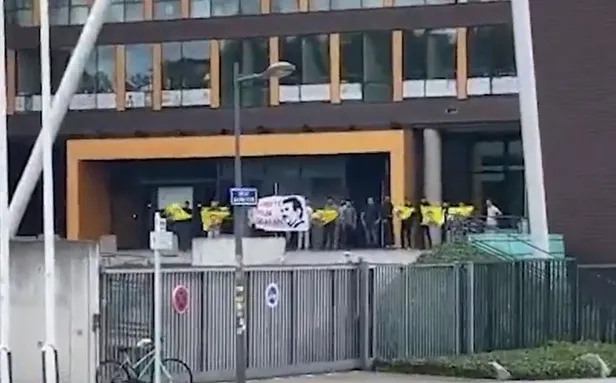 strazburgda-skandal-disisleri-bakanligindan-avrupaya-pkk-tepkisi-teror-propagandasi-kabul-edilemez-1691086119487.jpeg Strazburg’da skandal! Dışişleri Bakanlığı'ndan Avrupa'ya 'PKK' tepkisi: Terör propagandası kabul edilemez-2