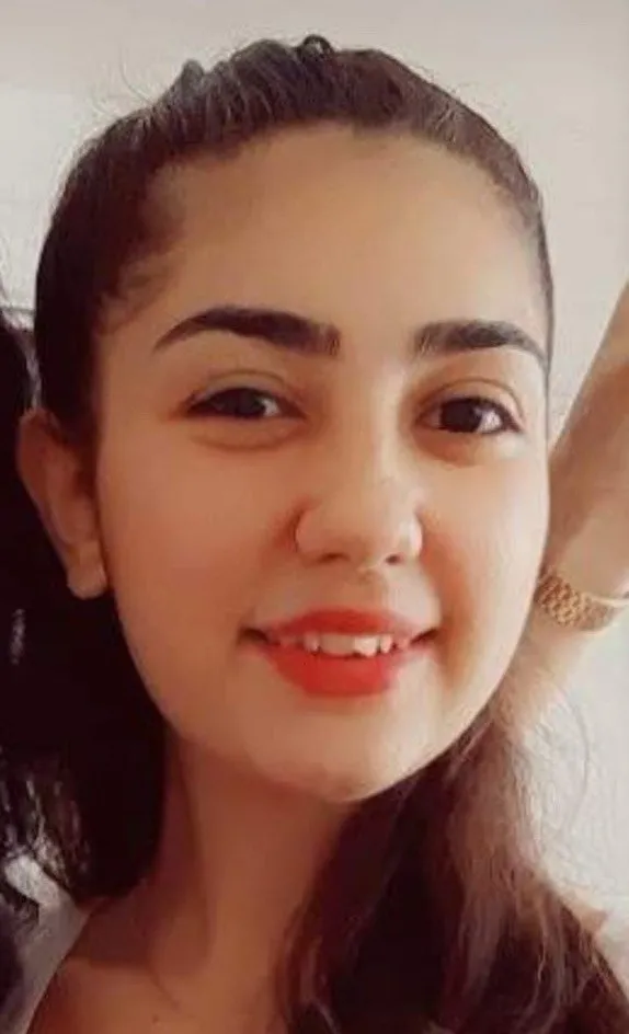 1687849468240.jpg En acı doğum günü! Depremde hayatını kaybeden kızının çok istediği pastayı mezarına götürdü-4