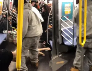 Metroda ulu orta bacağını kopardı! Görüntüler sosyal medyayı salladı
