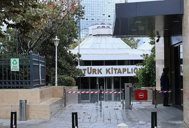 istanbul-buyuksehir-belediyesi-ibb-ataturk-kitapligini-ogrencilerin-kullanimina-kapatti-karara-tepki-yagdi-1663873769358.jpeg İstanbul Büyükşehir Belediyesi (İBB) Atatürk Kitaplığı'nı öğrencilerin kullanımına kapattı! Karara tepki yağdı-2