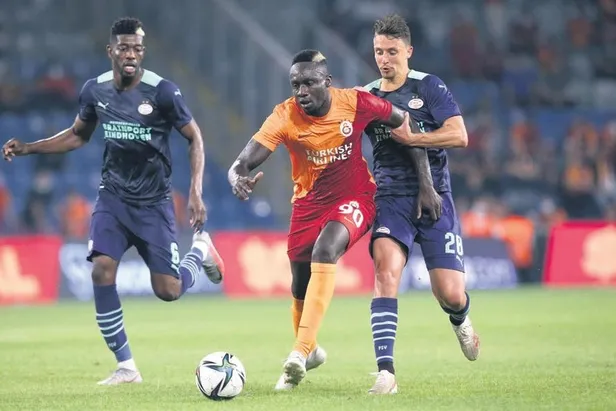 karagumruk-macinda-rotasyona-gitmesi-beklenen-abdullah-avci-4-bolgede-degisiklik-yapabilir-1649889120018.jpeg Karagümrük maçında rotasyona gitmesi beklenen Abdullah Avcı 4 bölgede değişiklik yapabilir-5