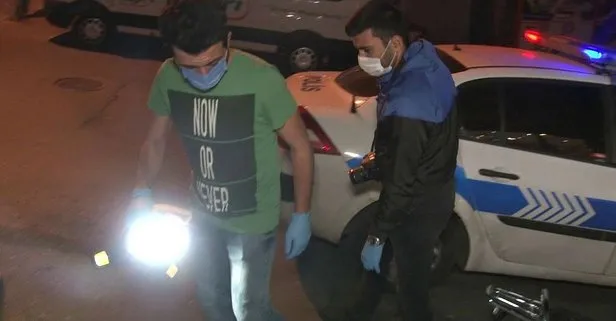 Evinin önünde oturuyordu! Silahlı saldırıya uğradı
