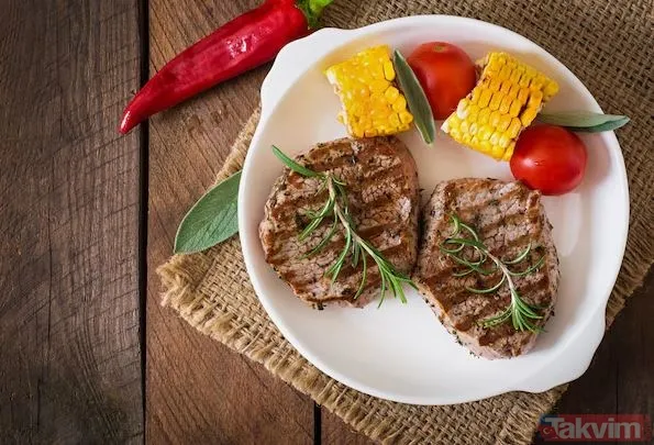 Bu Yöntemin Sırrı, Kabartma Tozunun Etin Liflerini Gevşetmesi Ve Protein Yapısını Yumuşatması. Böylece Et, Kısa Sürede Pişse Bile Sertleşmeden Ağızda Dağılan...