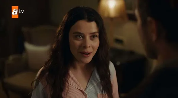 ates-kuslari-19-bolume-damga-vuran-sahne-barbar-gulayseyi-kacirdi-1686342998965.jpg Ateş Kuşları 19. bölüme damga vuran sahne: Barbar, Gülayşe’yi kaçırdı!-6