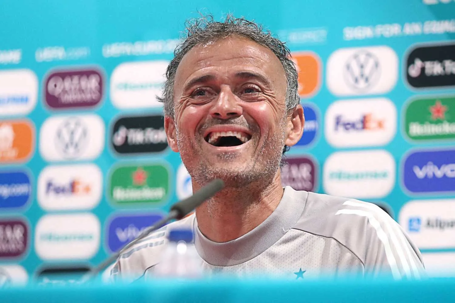 Jose Mourinho mu Fatih Terim mi? İşte en çok kupa kazanan teknik direktörler! Zirvede büyük fark - 8