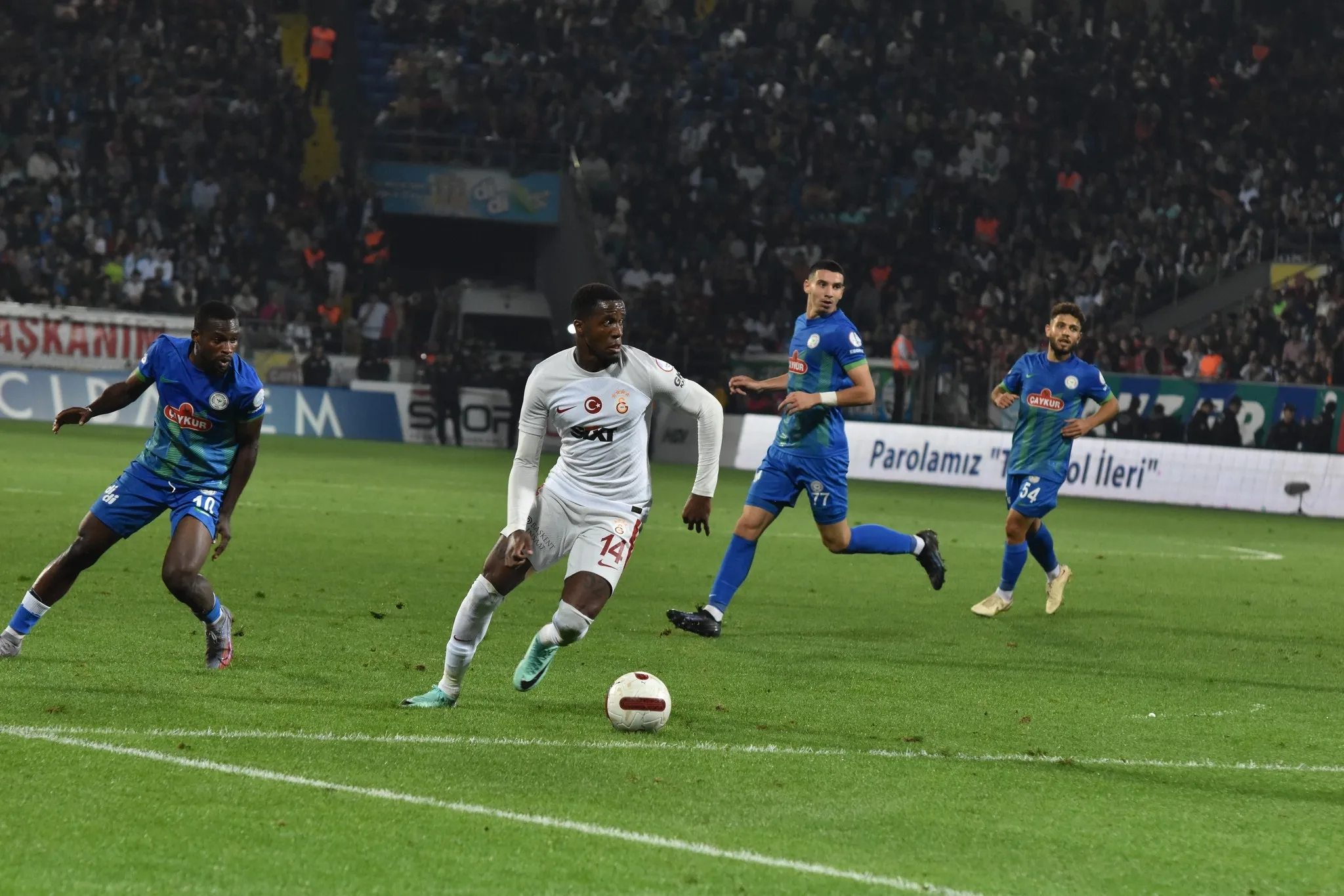 Galatasaray'dan Hakim Ziyech kararı! - 15