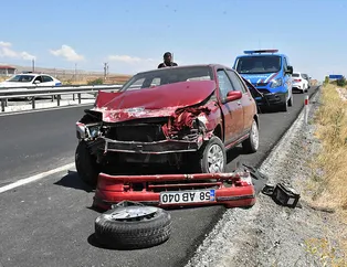 Sivas’ta korkunç kaza! Bariyerlere daldı