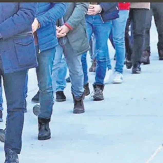 Kamu yapılanmasına baskın