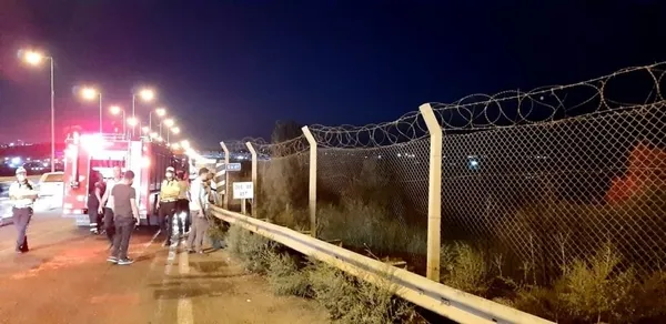 diyarbakirda-ormani-yakmaya-calisan-13-15-yaslarinda-4-cocugun-evlerinde-silah-ve-muhimmat-bulundu-1628595631947.jpg Diyarbakır'da ormanı yakmaya çalışan 13-15 yaşlarında 4 çocuğun evlerinde silah ve mühimmat bulundu-4