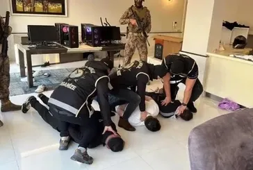 Hem yaraladı hem görüntüledi