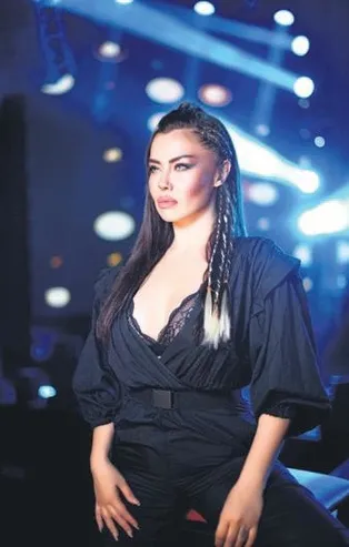 Lara'nın 'Sanal Alem' isimli single çalışması, büyük ilgi gördü