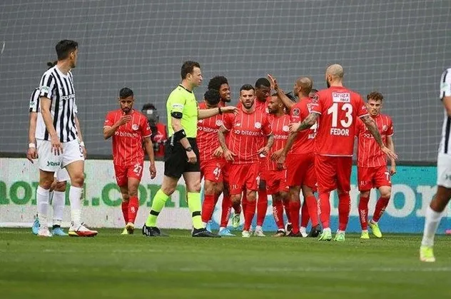 Antalyaspor deplasmanda galip!
