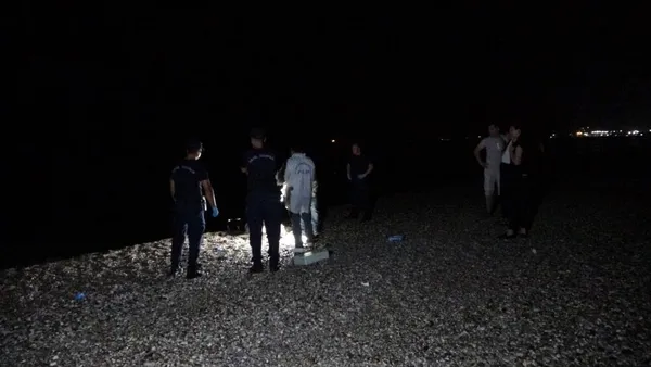 rusya-ukrayna-savasi-nukleer-tehlikesi-gunun-fotografi-bu-olen-kardesine-sarildi-gecmisi-kucaklamak-1664568931569.jpg Rusya-Ukrayna savaşı... Nükleer tehlikesi! Günün fotoğrafı bu: Ölen kardeşine sarıldı: Geçmişi kucaklamak-2