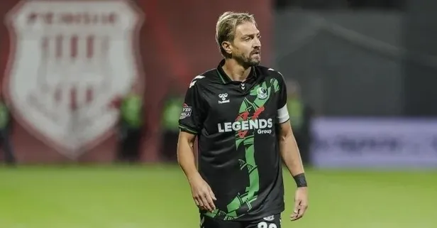 Sakaryaspor'da Caner Erkin krizi! 8 maçta 3. kırmızı kart