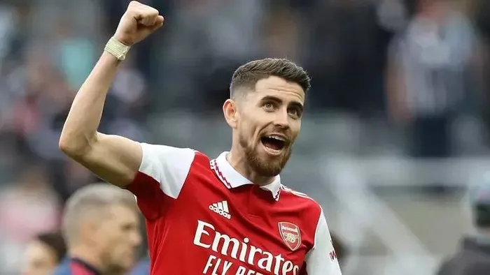 transferde-ataga-kalkan-galatasaray-planini-hazirladi-cimbom-ingiliz-devi-arsenalden-jorginhonun-pesinde-1704492768366.jpeg Transferde atağa kalkan Galatasaray planını hazırladı! Cimbom İngiliz devi Arsenal’den Jorginho’nun peşinde-2