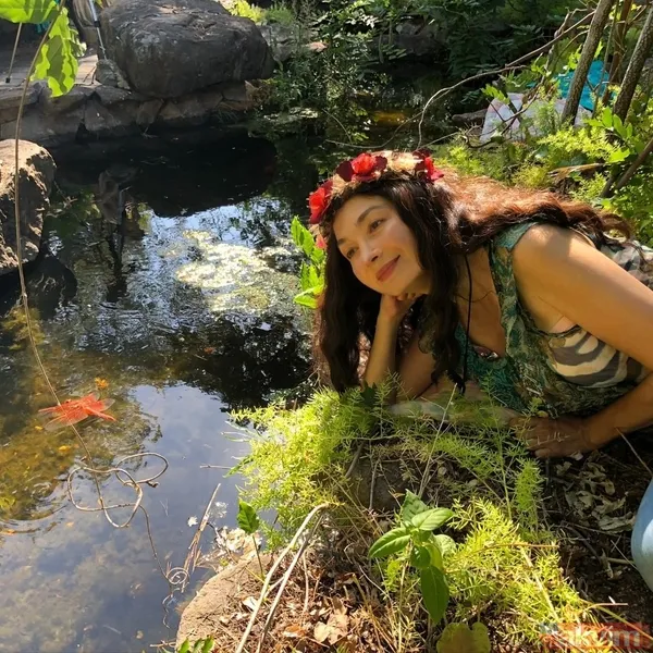 Kemal Sunal’ın Emine'si 66 yaşında! Tokatçı’nın yıldızı Nazan Saatçi’nin son haline bakın! “Yaş aldıkça güzelleşiyor bu kadın...” - 23