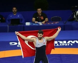 Başkan Erdoğan, şampiyon güreşçiyi kutladı