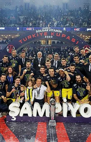 Fenerbahçe Beko Türkiye Kupası'nı 7. kez kaldırdı