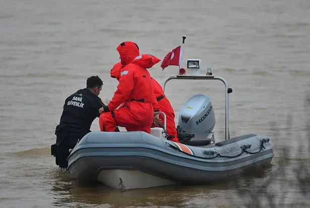 SON DAKİKA: Çanakkale’de kaybolan ikinci kişiyi arama çalışmaları yeniden başladı-3