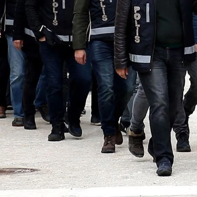 İzmir’de FETÖ operasyonu