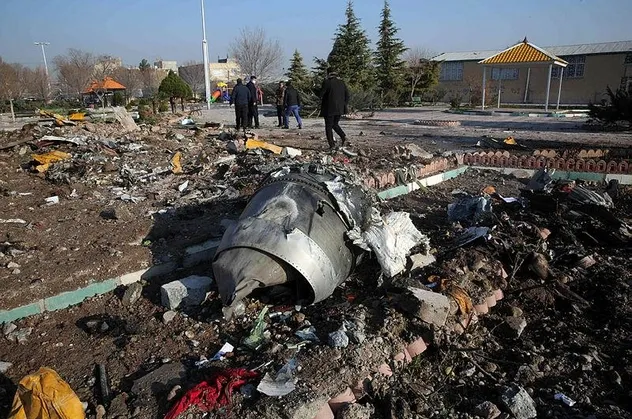 Son dakika: Ukrayna uçağının vurulma anı görüntüleri ortaya çıktı