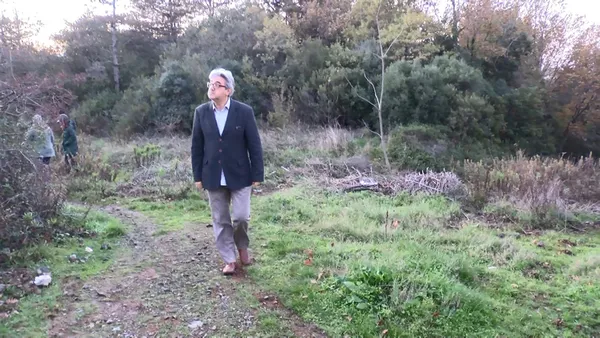 istanbulda-dehset-goruntu-yemek-yerken-tekrar-dusunun-sariyerde-yol-kenarinda-kesilmis-at-parcalari-bulundu-1637658821733.jpg İstanbul'da dehşet görüntü! Yemek yerken tekrar düşünün: Sarıyer'de yol kenarında kesilmiş at parçaları bulundu-2