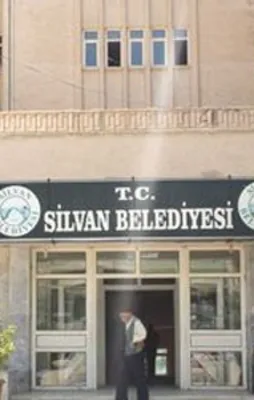 Kandil'den HDP'li belediyelere işçi kriteri