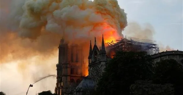 Notre Dame Katedrali’nin restorasyon çalışmalara yönelik yasa tasarısı hazırlandı