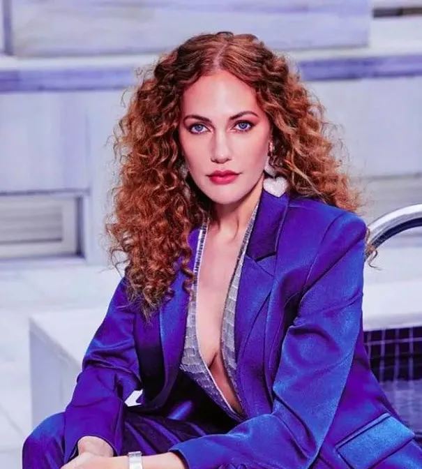2 çocuk annesi Meryem Uzerli küvetten çırılçıplak paylaştı! Hiç bir iş yapmadan ıslak duş pozuyla gündeme gelmesini biliyor-3