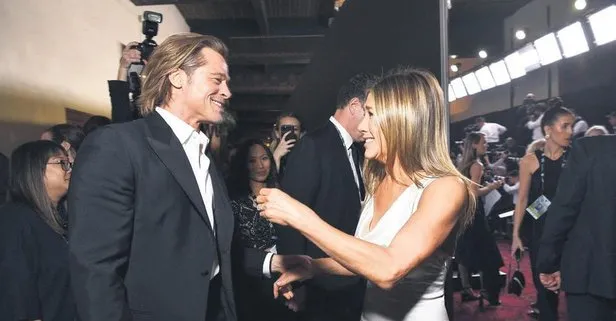 Jennifer Aniston ve Brad Pitt 15 yıl sonra el ele görüldü! Magazin dünyasının ünlü güzelleri yorum yağdırdı...