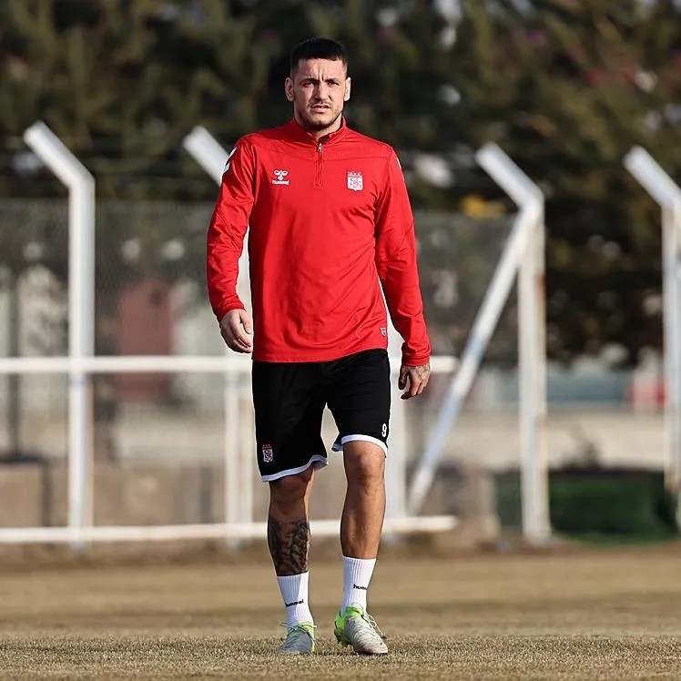 Beşiktaş’ta Manaj sürprizi!