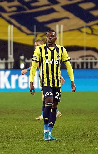 Fenerbahçe'nin yeni yıldızından hayatını değiştiren karar! Manchester United'ı reddetti...