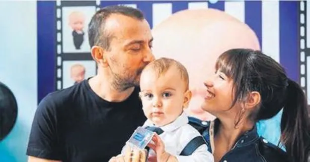 Mutlu yaşlar Fikret Ali