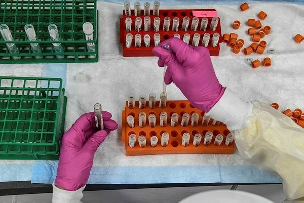 Koronavirüs aşısı ne zaman yapılacak? ABD'li yetkili onay gelirse dedi ve duyurdu-1