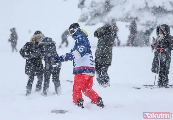 Uludağ'da kayak sezonu açıldı! Yerli ve yabancı turistlerin keyifli anları - 20