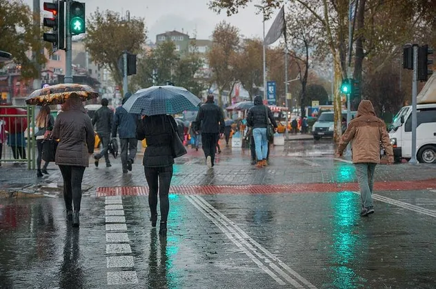 Meteoroloji'den son dakika yağmur ve sağanak uyarısı | 12 Mart İstanbul'da hava nasıl olacak?