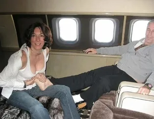 Lolita Ekspresi’ndeki skandal fotoğraflar ortaya saçıldı