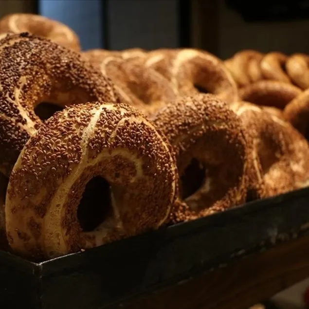 Masterchef SİMİT TARİFİ! Ev yapımı simit tarifinin yapılışı ve püf noktaları! Bol susamlı, gevrek, pekmezli kolay tarif...