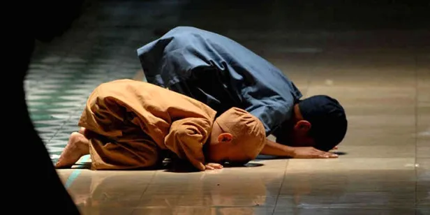 regaip-kandili-namazi-evde-kilinir-mi-regaip-kandili-namazi-yatsidan-sonra-kilinir-mi-yatsi-namazi-kac-rekat-1674748237475.jpg REGAİP KANDİLİ NAMAZI EVDE KILINIR MI? Regaip Kandili namazı yatsıdan sonra kılınır mı? Yatsı namazı kaç rekat?-3