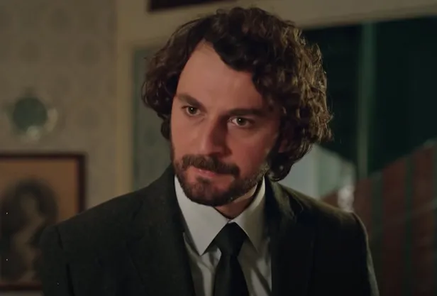 sesini-hemen-kes-masumlar-apartmani-29-bolum-fragmani-pilisini-pirtisini-toplayip-sirra-kadem-basti-1617951999570.jpg Sesini hemen kes! Masumlar Apartmanı 29. bölüm fragmanı: Pılısını pırtısını toplayıp sırra kadem bastı-7