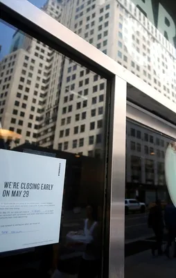 Starbucks 8 bin şubesini ırkçılık eğitimi için kapatacak