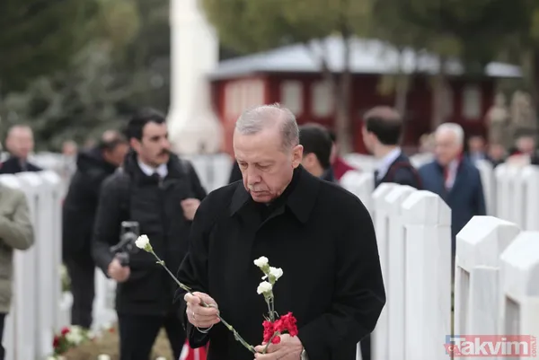 Şehitlere vefa... Başkan Erdoğan, Çanakkale'de şehitliklere karanfil bıraktı - 27