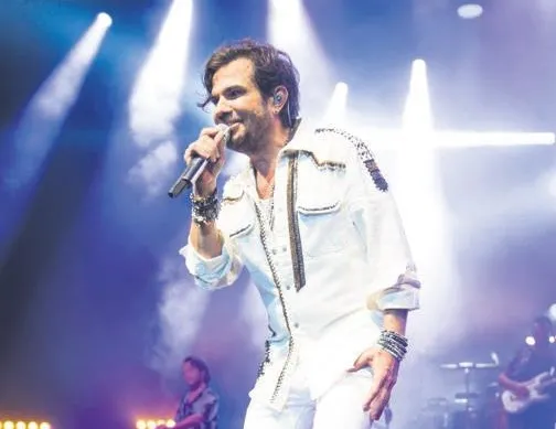 Kenan Doğulu Harbiye’de çıktı