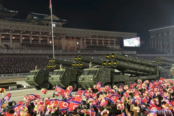 Dünyanın en güçlü silahını tanıtmıştı! Provoke eden ülkeleri tehdit etti - 49