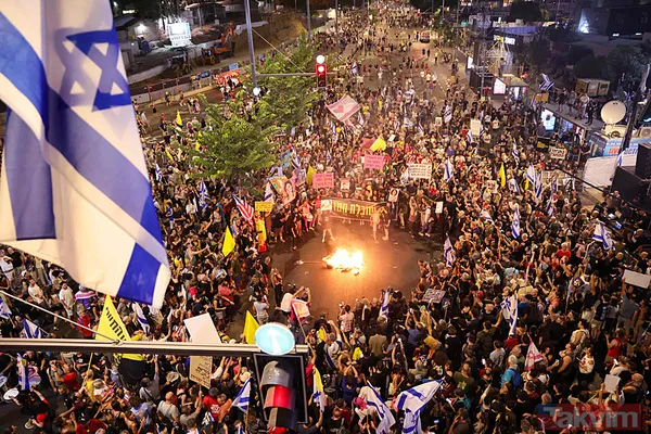 Netanyahu'ya tepkiler dinmiyor! On binlerce İsrailli sokaklara akın etti! Ana yollları trafiğe kapattılar - 14