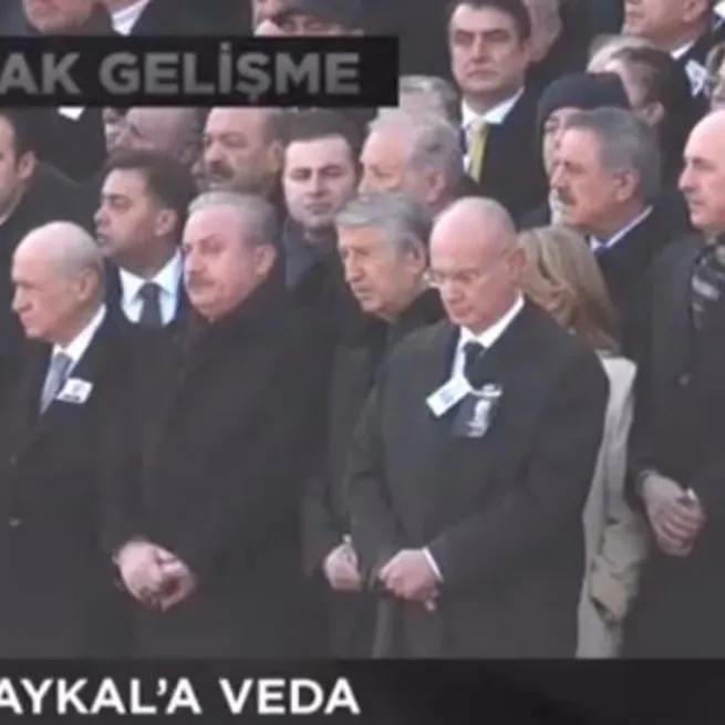 CHP yandaşı Halk TVden Deniz Baykalın cenazesinde skandal yayın! İmalı nasıl bilirdiniz yorumu: Ayşenur Arslandan tepki çeken sözler