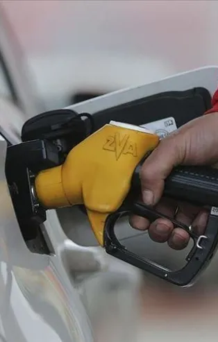 Motorinin litresine 21 kuruş indirim