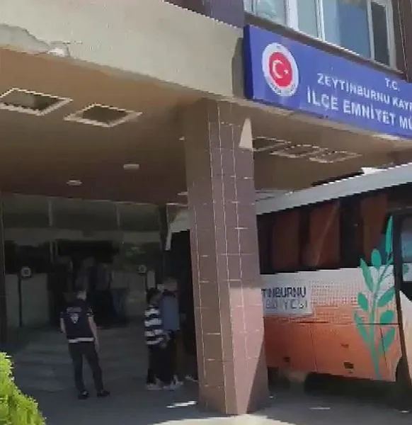 İstanbul Zeytinburnu'nda kaçak göçmenlere operasyon: 54 kişi sınır dışı edilecek-2
