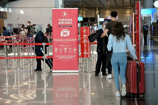 Son dakika: Türkiye'de hava yoluyla 5 ayda yaklaşık 33,7 milyon yolcu taşındı-2